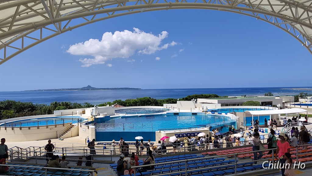 沖縄美ら海水族館